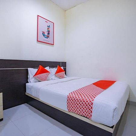 Oyo 2357 Syariah Grand Raudhah Jacarta Exterior foto