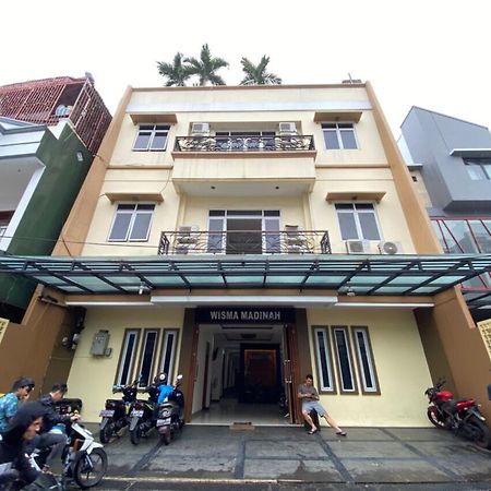 Oyo 2357 Syariah Grand Raudhah Jacarta Exterior foto