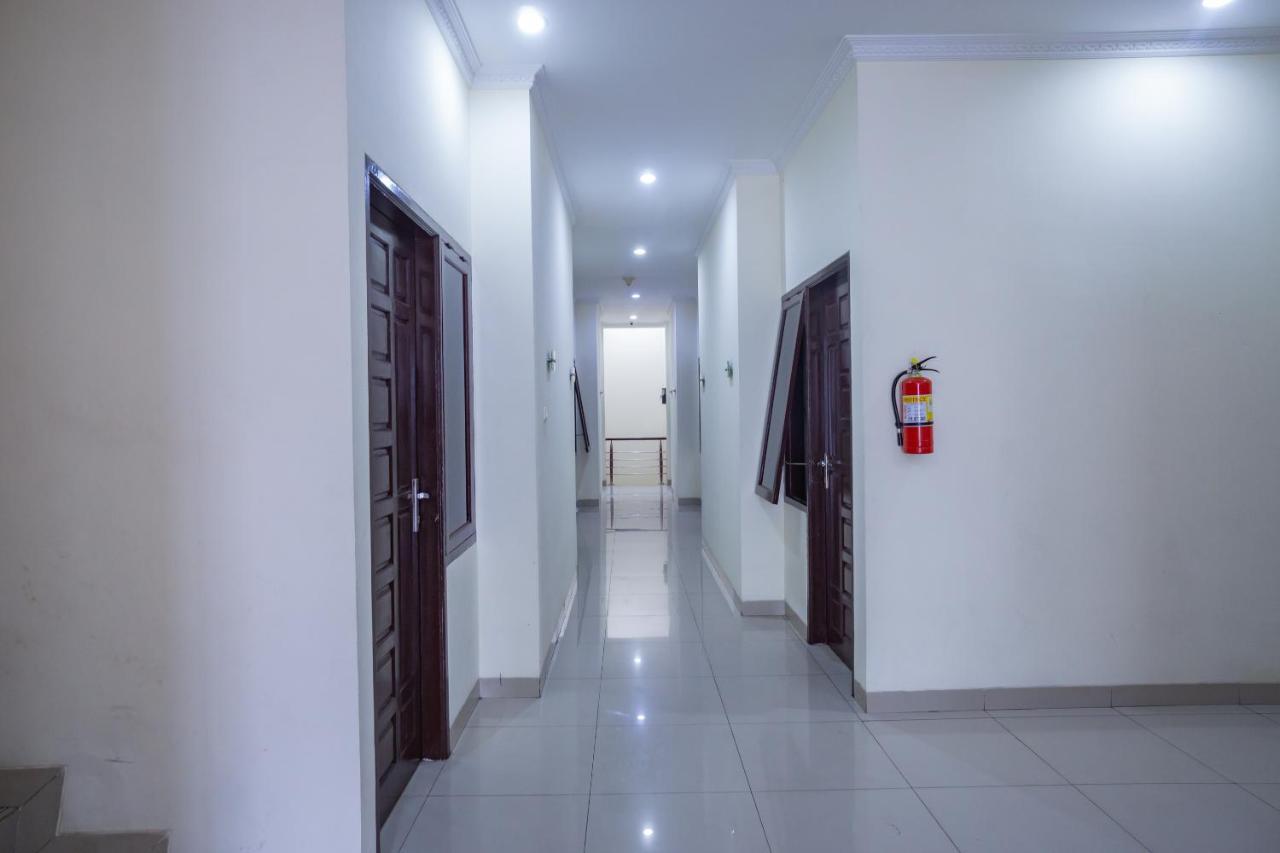 Oyo 2357 Syariah Grand Raudhah Jacarta Exterior foto