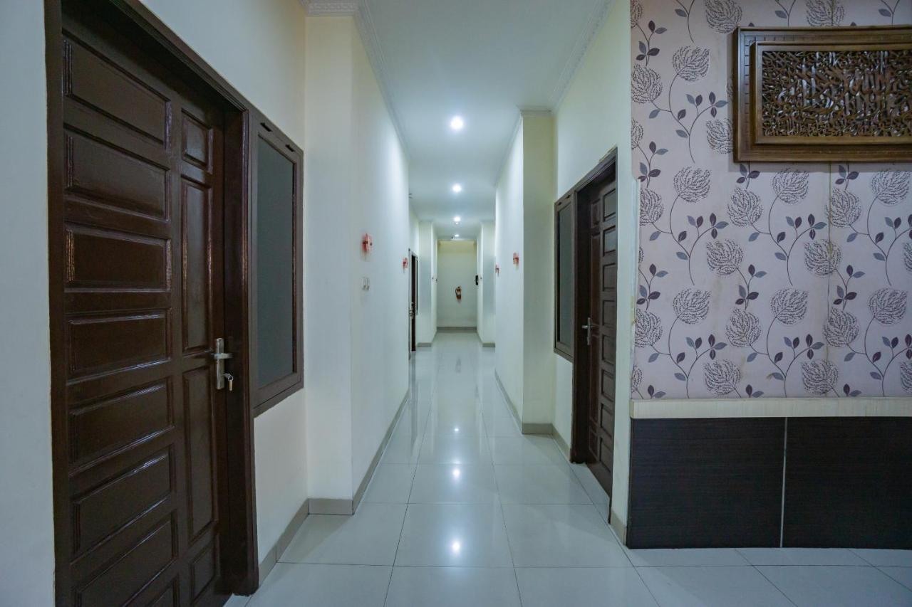 Oyo 2357 Syariah Grand Raudhah Jacarta Exterior foto