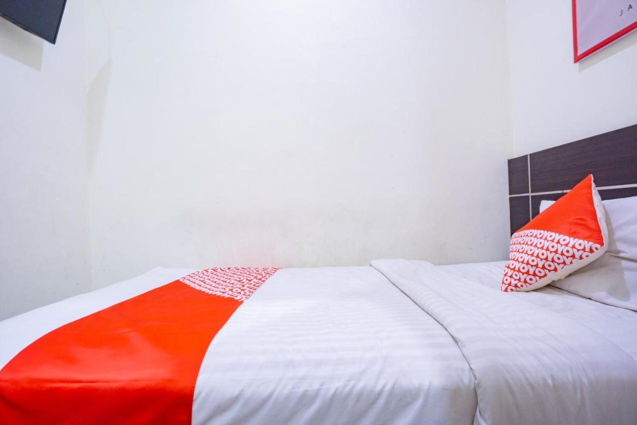 Oyo 2357 Syariah Grand Raudhah Jacarta Exterior foto