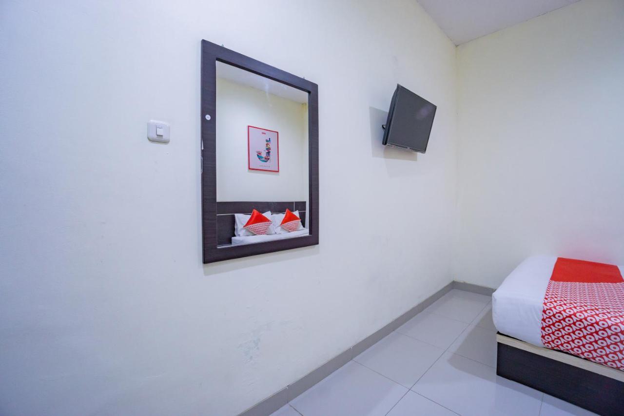 Oyo 2357 Syariah Grand Raudhah Jacarta Exterior foto