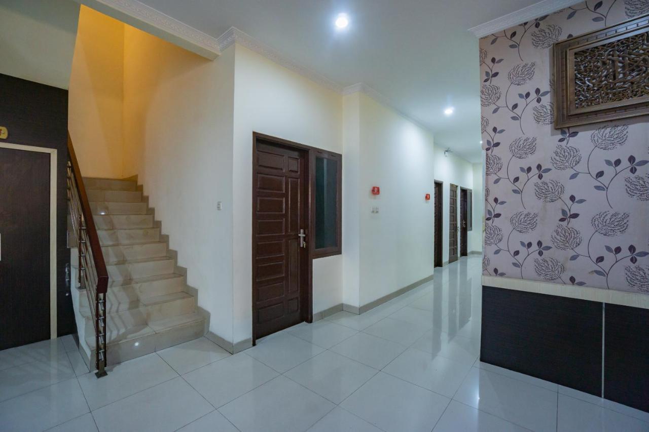 Oyo 2357 Syariah Grand Raudhah Jacarta Exterior foto