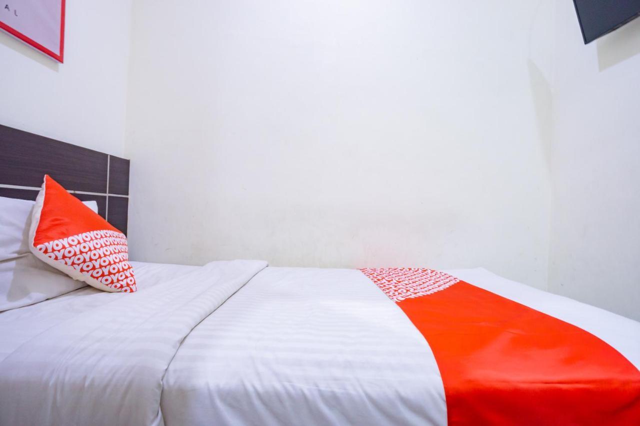 Oyo 2357 Syariah Grand Raudhah Jacarta Exterior foto