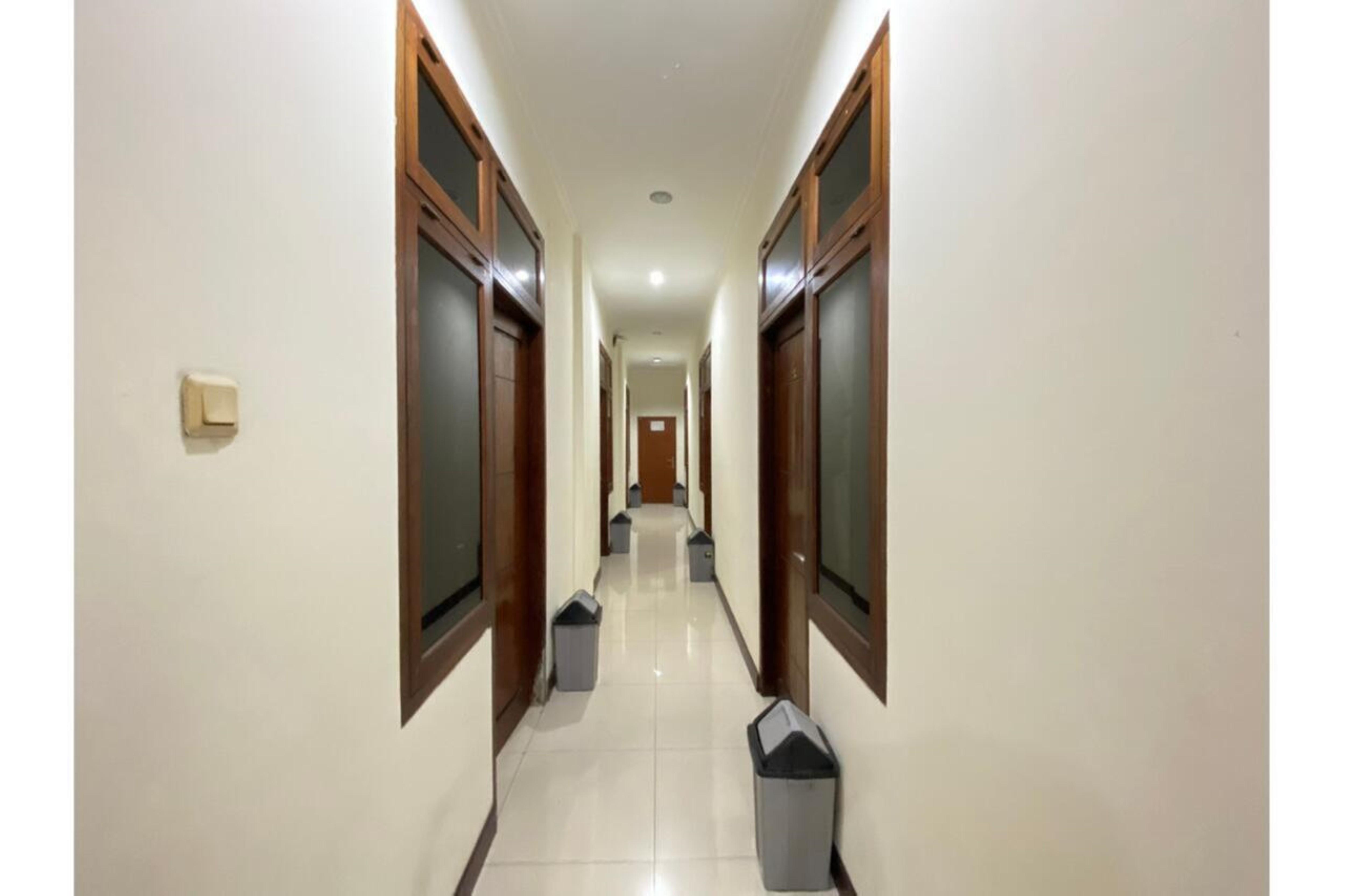 Oyo 2357 Syariah Grand Raudhah Jacarta Exterior foto