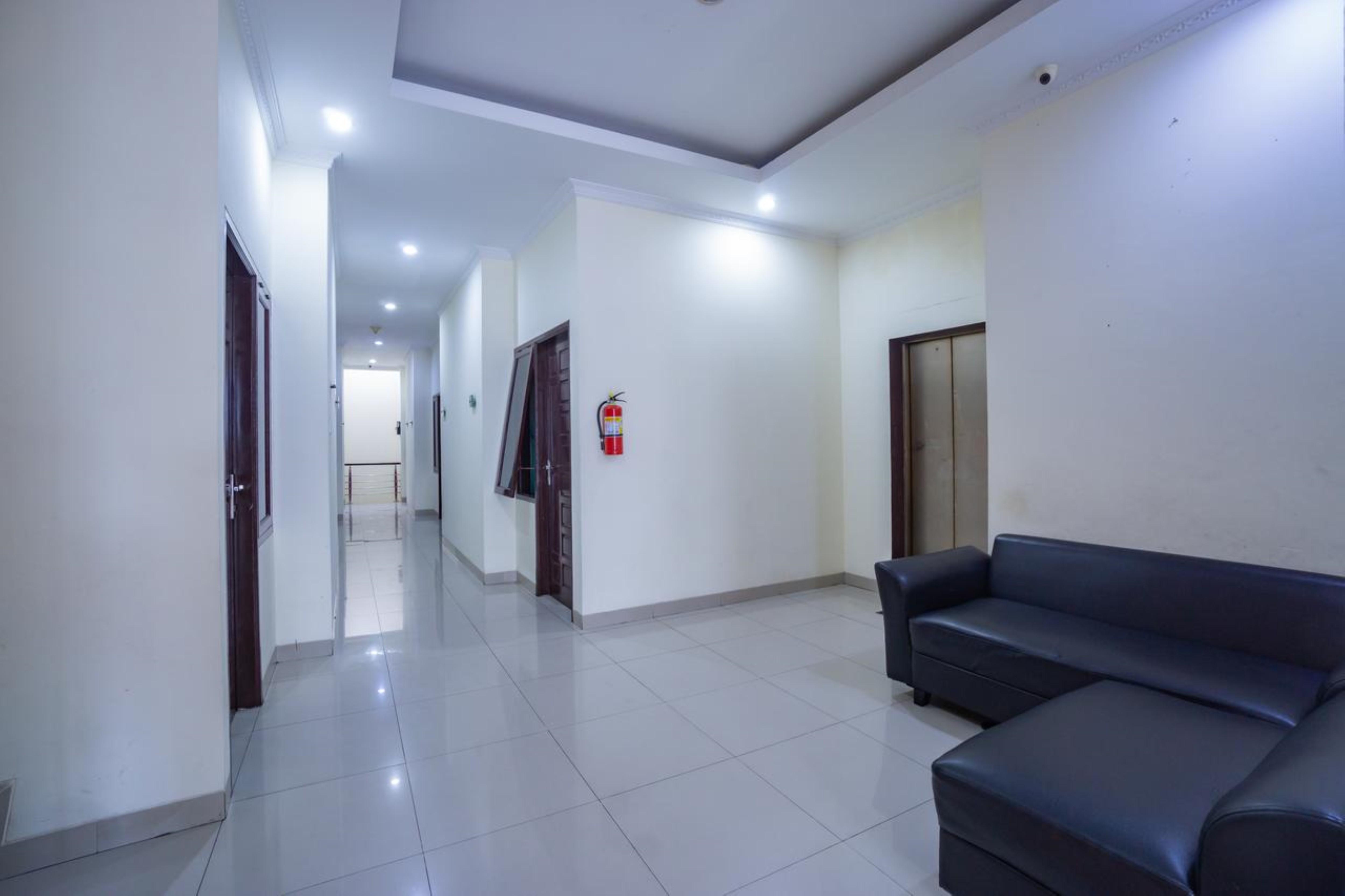 Oyo 2357 Syariah Grand Raudhah Jacarta Exterior foto